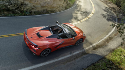 Corvette Stingray 2020 Convertible, con techo rígido retráctil