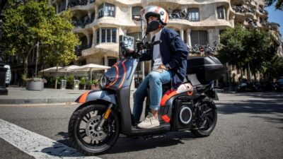 SEAT MÓ tiene un nuevo servicio de motosharing para Barcelona