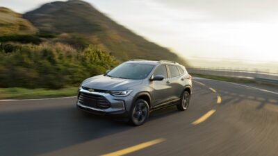 Chevrolet Tracker Turbo 2021, completa la familia