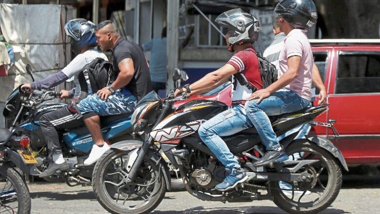 Motociclistas, en cintura con reglamentación de cascos