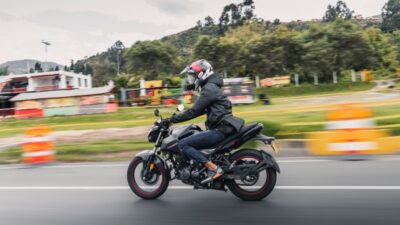 Hero Hunk 160R Black: exigente prueba de 1.000 km