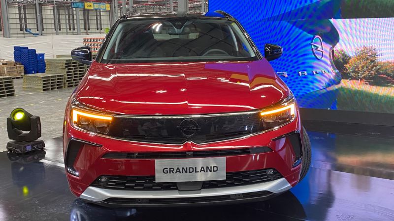 El Opel Grandland 2023 se lanza en Colombia