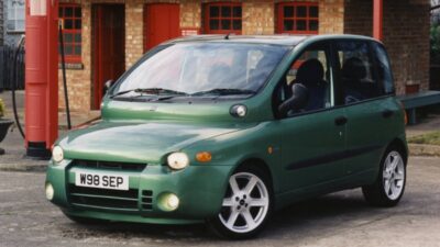 Chat GPT: Los 7 carros más feos en la historia