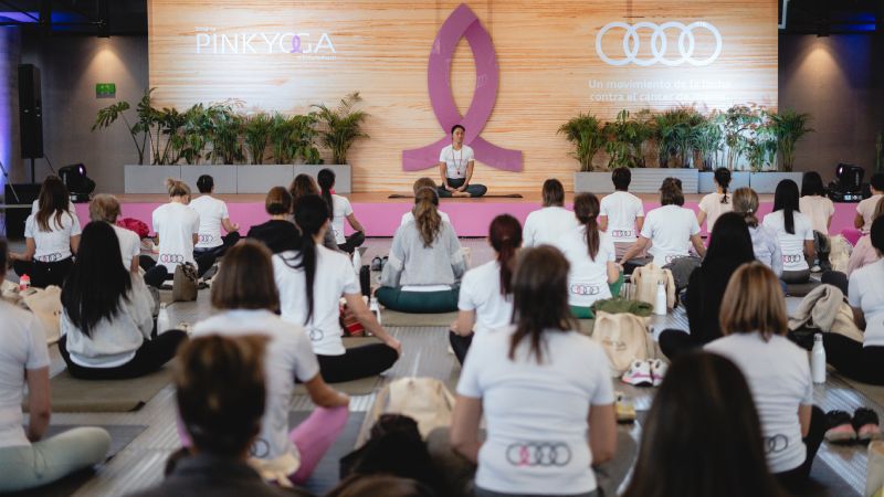 Cáncer de Mama en Colombia: Pink Yoga by Audi, gran iniciativa