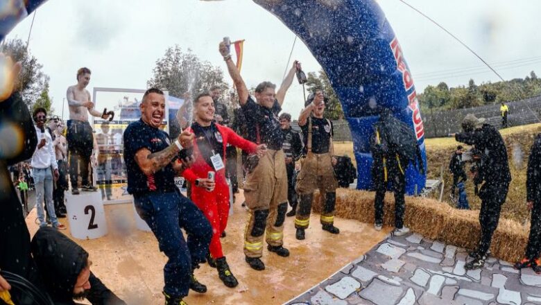 Los Bomberos de Bogotá, conquistaron el Red Bull Balineras Race