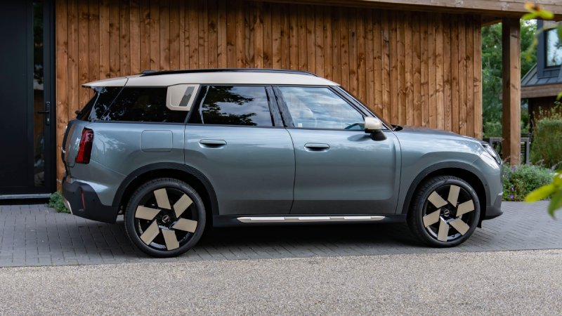 MINI Countryman Híbrido, listo para el Salón del Automóvil 2024