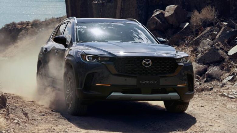 Mazda CX-50 Turbo se presenta en el Salón del Automóvil 2024