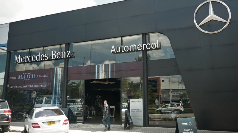 Automercol Mercedes-Benz y Laura Tobón