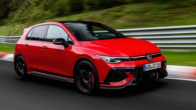 Bridgestone Potenza Race, las llantas del VW Golf GTI Edition 50