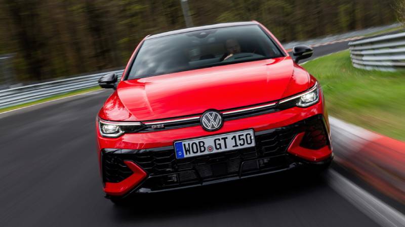 Bridgestone Potenza Race, las llantas del VW Golf GTI Edition 50