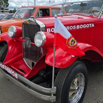 Autos Clásicos y Antiguos 2025: Bogotá celebra su historia sobre ruedas