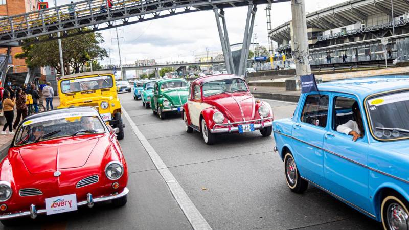 Autos Clásicos y Antiguos 2025: Bogotá celebra su historia sobre ruedas