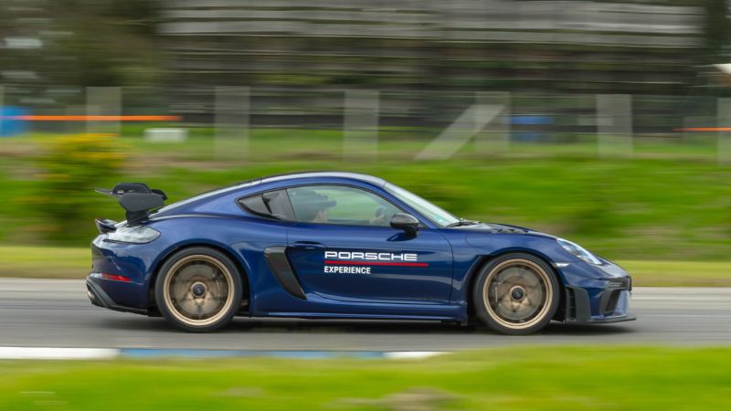 Porsche World Road Show 2025 en Colombia: adrenalina, lujo y electromovilidad