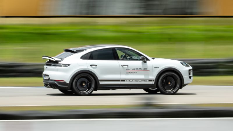 Porsche World Road Show 2025 en Colombia: adrenalina, lujo y electromovilidad