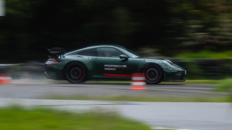 Porsche World Road Show 2025 en Colombia: adrenalina, lujo y electromovilidad