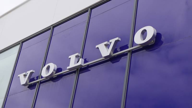 Volvo y Automotores Comagro inauguran vitrina sostenible en Chía
