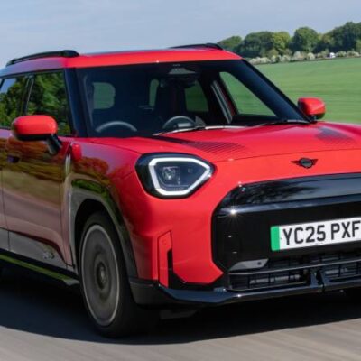 MINI y Paul Smith reafirman su alianza creativa en el Japan Mobility Show 2025