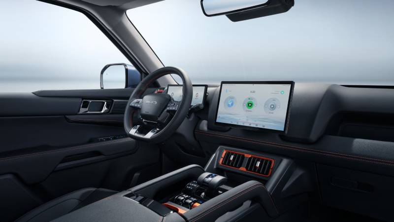 BYD SHARK ya está en Colombia: Apareció en la pasarela del SIAB 2025