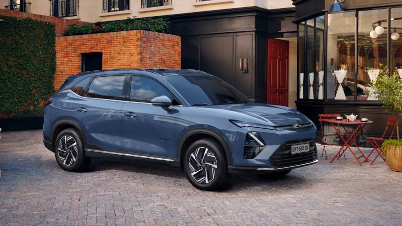Chevrolet Captiva PHEV y Captiva EV, debutaron en el SIAB 2025