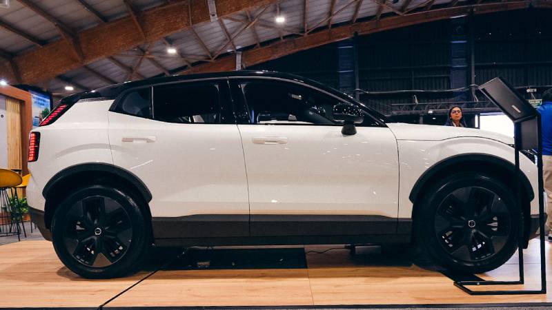 Volvo EX30 Cross Country se presentó en el SIAB 2025