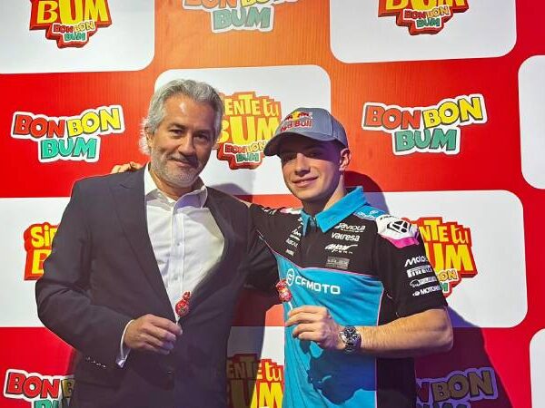 David Alonso y Bon Bon Bum aceleran juntos: la energía colombiana que conquista el Moto2
