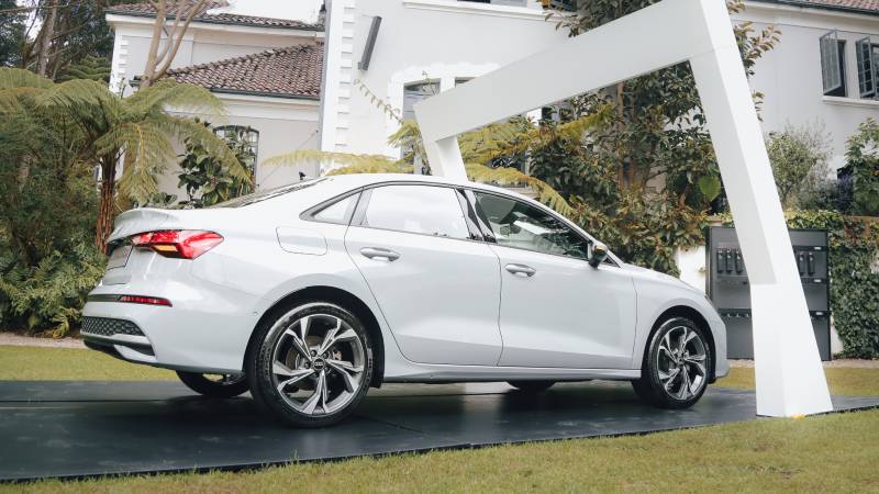 Audi A3 MHEV 2026 en Colombia: diseño deportivo y tecnología premium