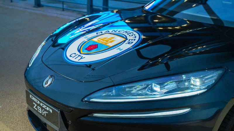 BYD y Manchester City sellan una alianza histórica que une tecnología, fútbol y sostenibilidad global