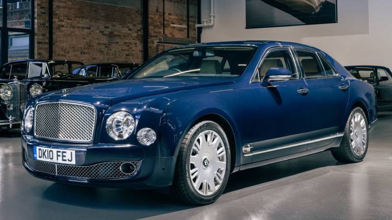 Los 10 mejores autos de lujo de toda la historia: íconos eternos que redefinieron el poder, el confort y la exclusividad