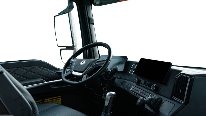 SITRAK llega a Colombia en 2026: poderoso cambio del transporte pesado que transformará la economía nacional