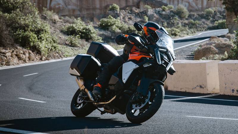 KTM 1390 SUPER ADVENTURE 2026: revolución total en tecnología, potencia y aventura extrema