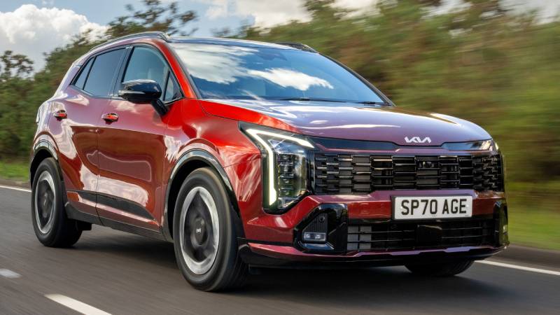 Kia comienza 2026 liderando las ventas en Colombia y acelerando la movilidad sostenible