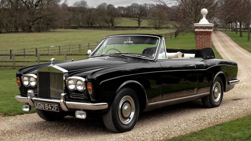 Los 10 mejores autos de lujo de toda la historia: íconos eternos que redefinieron el poder, el confort y la exclusividad