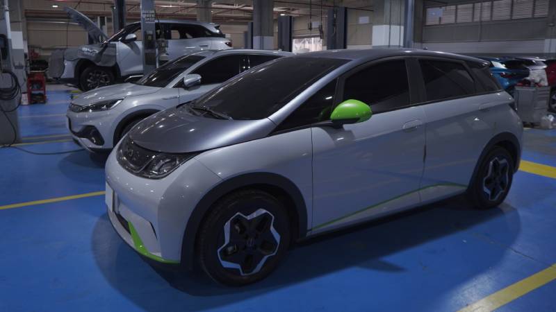 BYD refuerza el servicio posventa en Colombia: tecnología, eficiencia y confianza total en cada mantenimiento