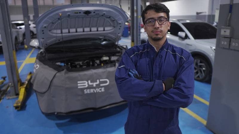 BYD refuerza el servicio posventa en Colombia: tecnología, eficiencia y confianza total en cada mantenimiento