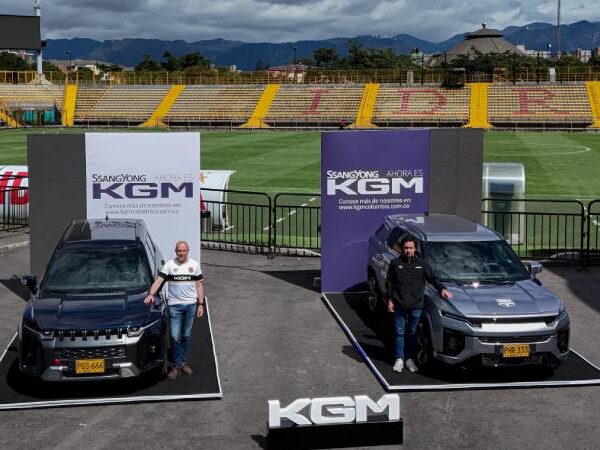 Inter Bogotá y KGM sellan poderosa alianza estratégica para transformar el fútbol y la movilidad en la capital