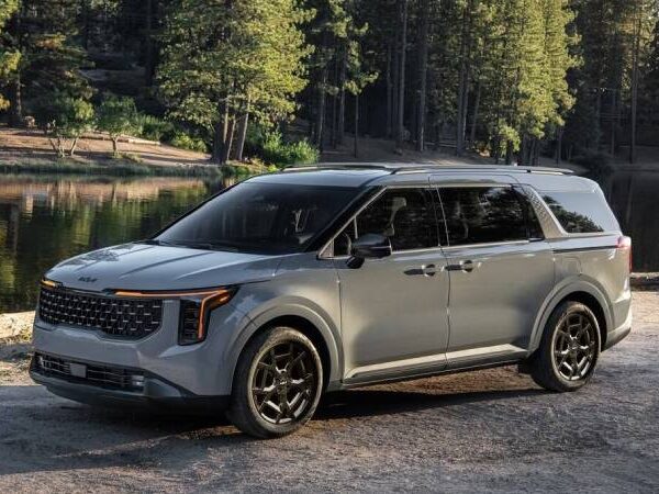 Kia Carnival Híbrida 2026: Impactante y Exclusiva