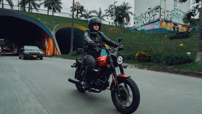 UM Motorcycles llega a Colombia en 2026 con una ambiciosa expansión, garantía líder y revolucionaria posventa