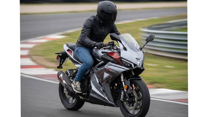 UM Motorcycles llega a Colombia en 2026 con una ambiciosa expansión, garantía líder y revolucionaria posventa