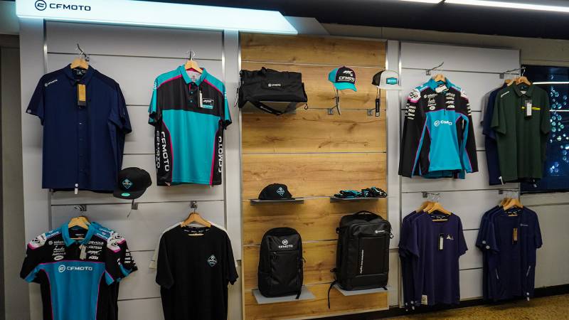 CFMOTO sigue su expansión en Colombia 2026: Conozca la impactante vitrina en el MOTOMALL Envigado