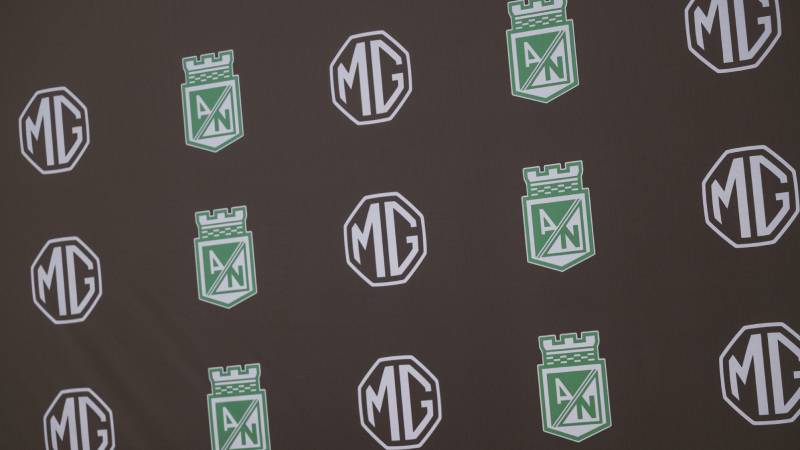 MG Motor Colombia y Atlético Nacional sellan una alianza histórica que revoluciona la movilidad y el fútbol en el país