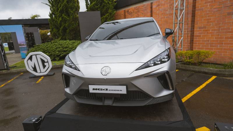 MG Motor Colombia y Atlético Nacional sellan una alianza histórica que revoluciona la movilidad y el fútbol en el país