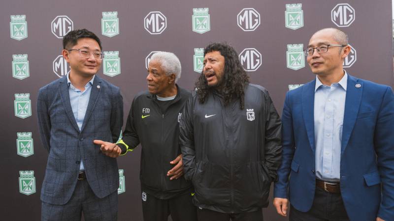 MG Motor Colombia y Atlético Nacional sellan una alianza histórica que revoluciona la movilidad y el fútbol en el país