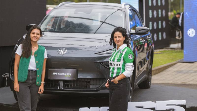 MG Motor Colombia y Atlético Nacional sellan una alianza histórica que revoluciona la movilidad y el fútbol en el país