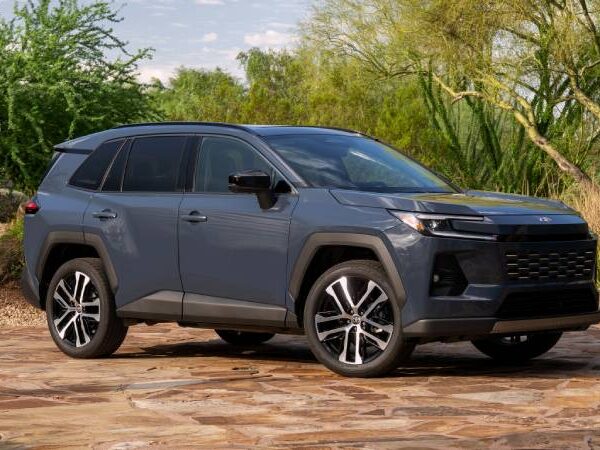 Toyota RAV4 HEV: la evolución imparable del ícono híbrido con potencia, tecnología y espíritu indomable