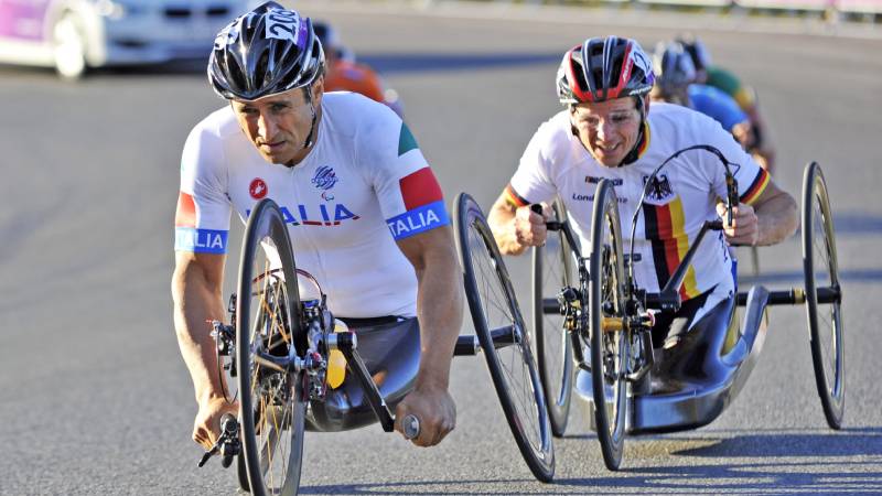 Alex Zanardi: la impactante, inspiradora e inolvidable historia del piloto que venció la tragedia y cambió el significado de la vida