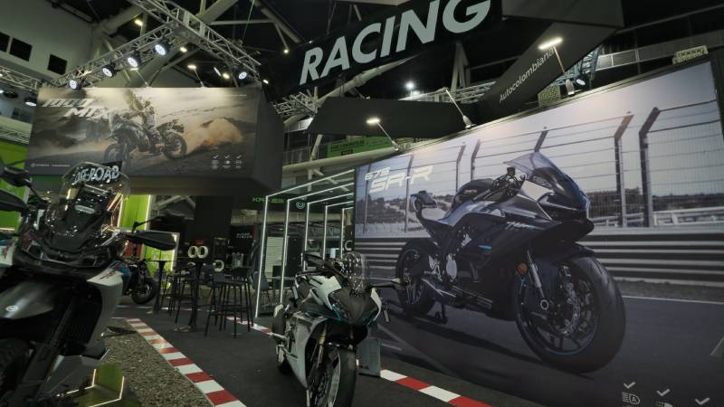 Feria de las Dos Ruedas 2026: CFMOTO brilló con el lanzamiento de CFLITE y sus nuevas motocicletas de aventura