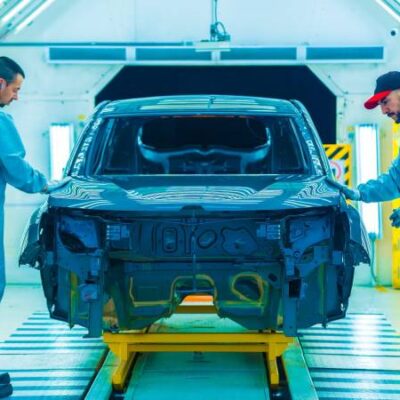 Renault-Sofasa acelera el futuro de Colombia: histórica inversión convertiría a Envigado en hub estratégico de movilidad electrificada