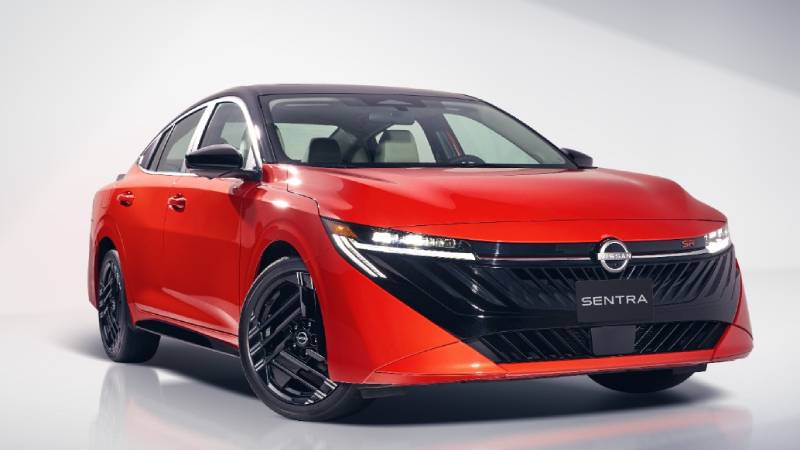 Nissan Sentra y Versa 2027 llegan a Colombia para demostrar que el sedán sigue más vivo que nunca