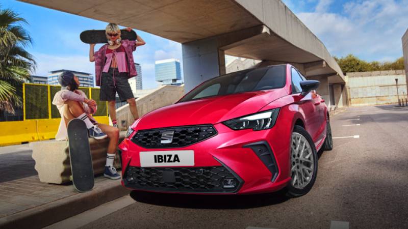 SEAT Ibiza y Arona 2027 llegan renovados a Colombia: diseño, tecnología y precios