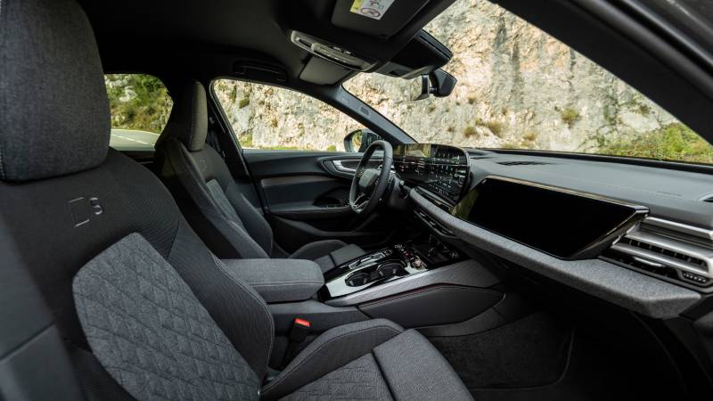 Audi A5: el espectacular sedán premium híbrido que revoluciona el legado del Audi A4